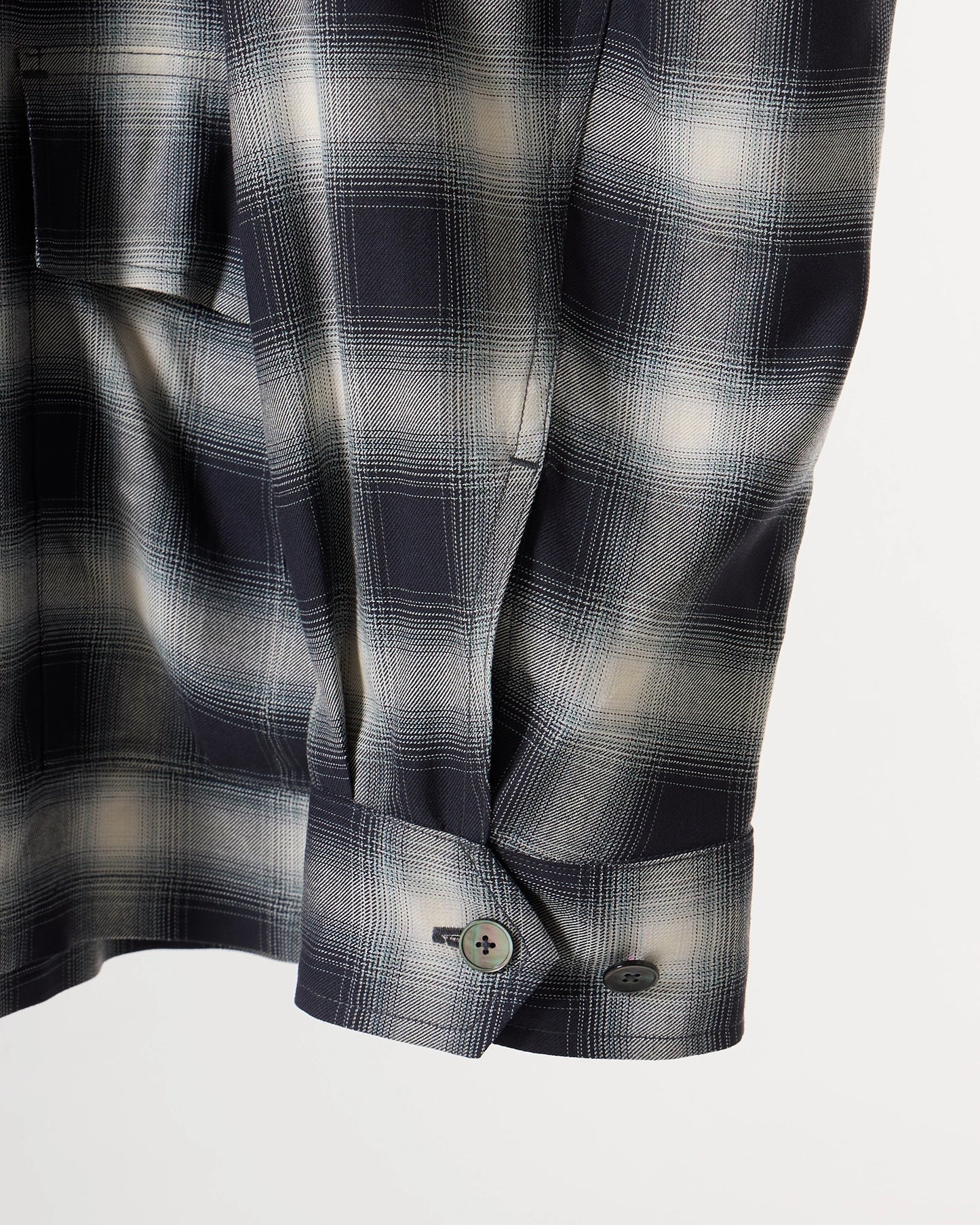 Rayon twill ombre check dress fatigue shirt jacket (Black ombre check)