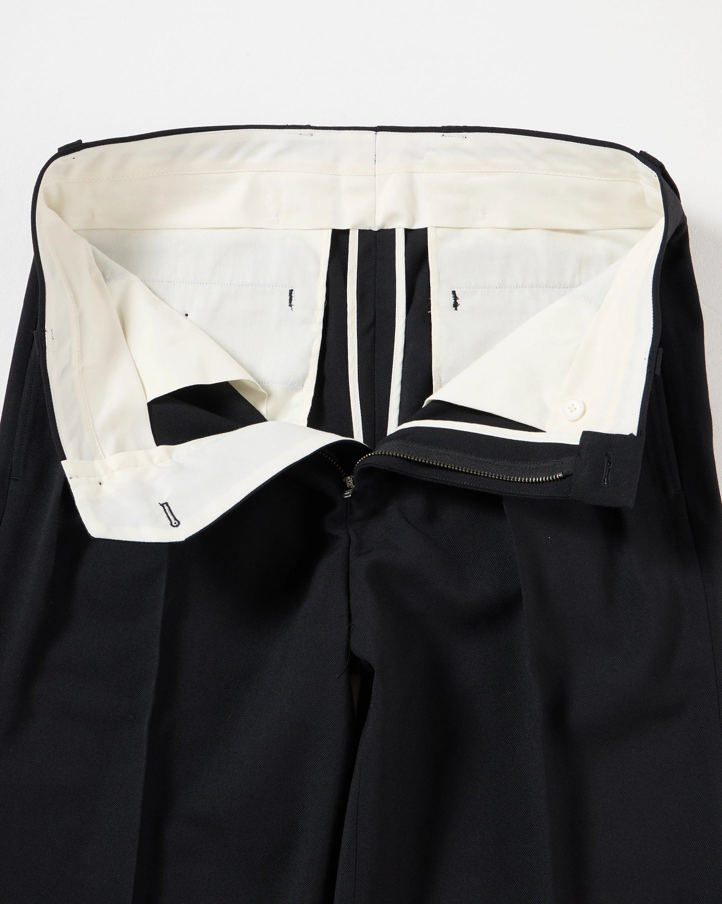 TW twill wide straight trousers (Black)