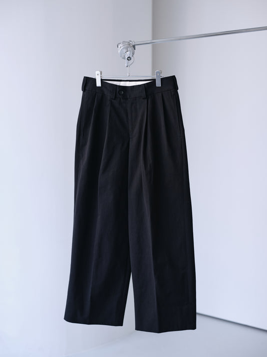 Cotton Cordura twill wide tapered trousers (Black)